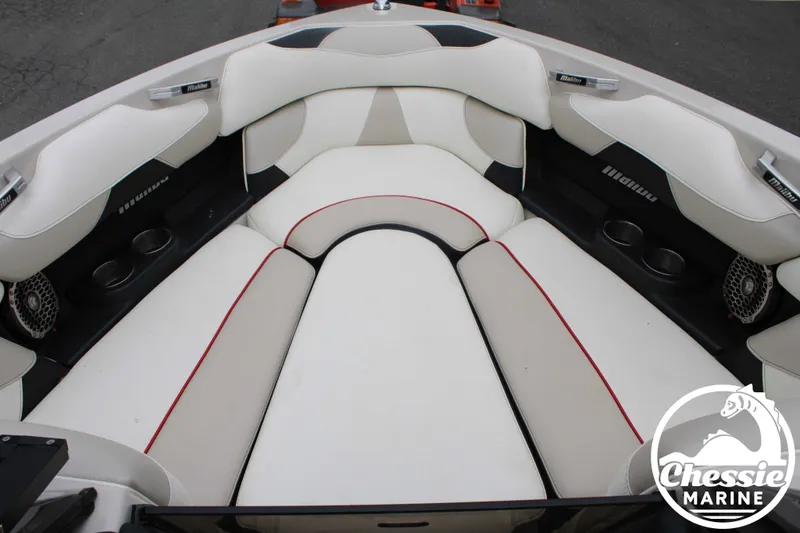 Slide: The Image of Malibu Wakesetter 22 VLX 2016 - 17