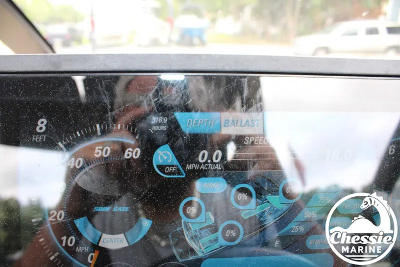 Slide: The Image of Malibu Wakesetter 22 VLX 2016 - 24