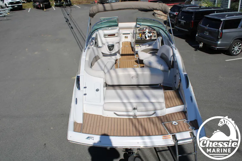 Slide: The Image of Crownline Boats Eclipse E4 2012 - 12
