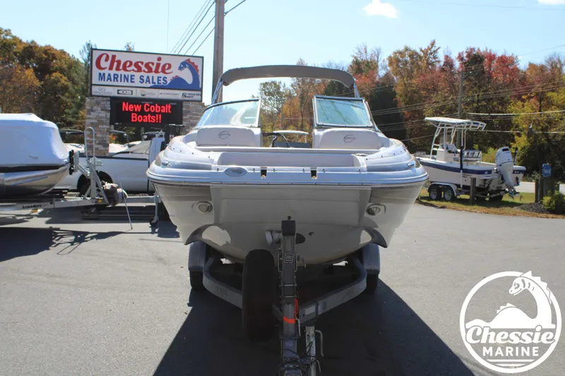 Slide: The Image of Crownline Boats Eclipse E4 2012 - 9