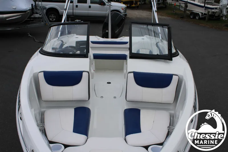 Slide: The Image of Tahoe 550 TS 2018 - 11