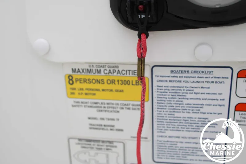 Slide: The Image of Tahoe 550 TS 2018 - 23