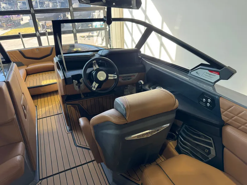 Slide: The Image of Nautique Super Air Nautique G25 2024 - 24