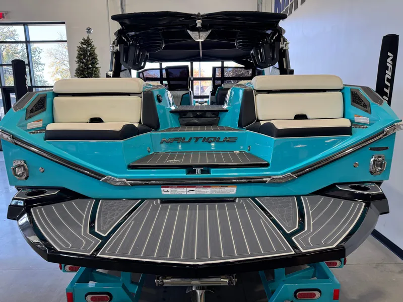 Slide: The Image of Nautique Super Air Nautique G23 Paragon 2021 - 7