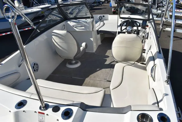 Slide: The Image of Stingray 191 DC 2024 - 21