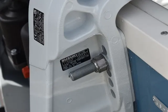 Slide: The Image of Stingray 182 SC 2024 - 45