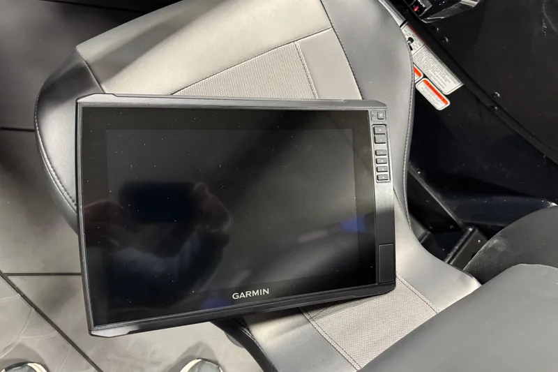 Slide: The Image of Garmin device on Nitro ZV20 Pro 2026 seat, showcasing sleek design and functionality. - 14