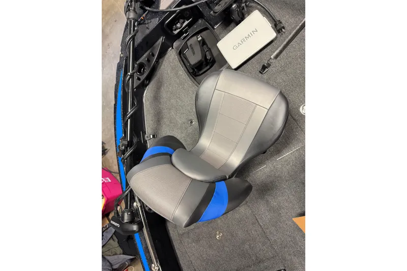 Slide: The Image of 2026 Nitro ZV20 Pro boat seat with Garmin equipment, featuring gray and blue design. - 17