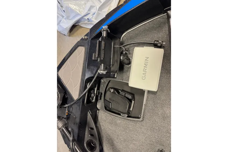 Slide: The Image of Interior of 2026 Nitro ZV20 Pro with Garmin device and foot pedal. - 18