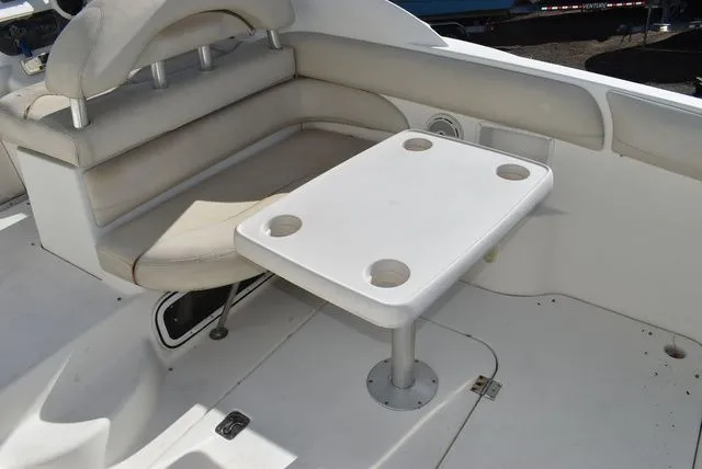 Slide: The Image of Larson Cabrio 310 2005 - 23