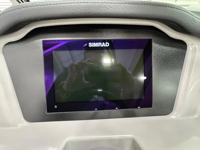 Slide: The Image of Simrad display on 2025 Chaparral 21 SSi boat dashboard. - 8
