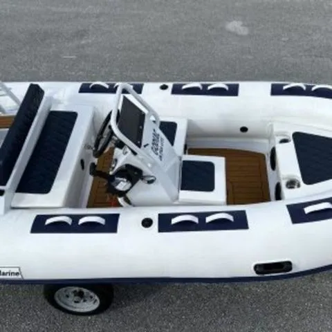 Slide: The Image of East Marine Godiac Elite 390 2024 - 14