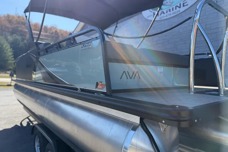 Slide: The Image of 2026 Avalon 2385 LSZ VRB pontoon boat with windshield, featuring sleek design and platinum edition. - 4