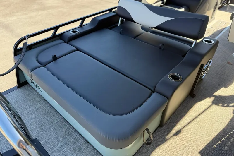 Slide: The Image of 2026 Avalon 2385 LSZ VRB Windshield boat with sleek seating and cup holders. - 8