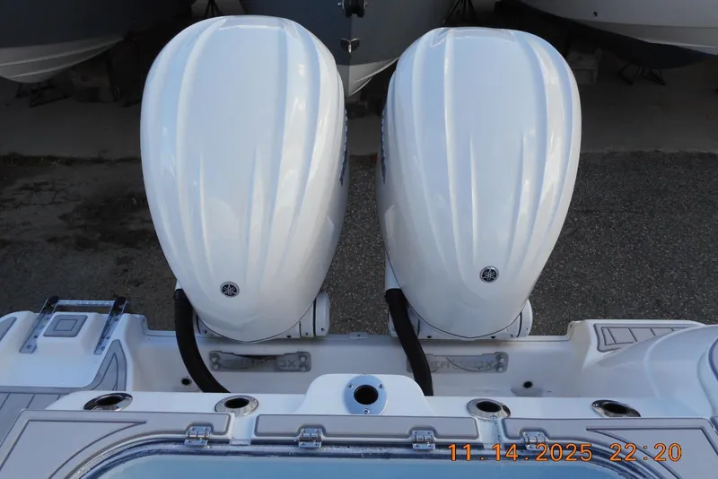 Slide: The Image of Twin Yamaha White F300XSB2, Digital Controls, CL5 Gauge, Yamaha DES, Yamaha Helm, HelmMaster Joystick and Autopilot - 10