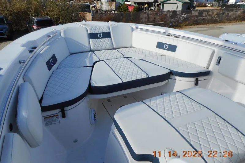 Slide: The Image of Bow Area with all cushions displayed - 25