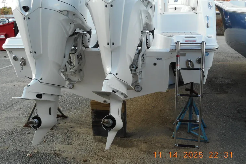 Slide: The Image of Transom - 32