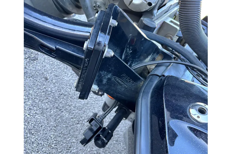 Slide: The Image of Close-up of 2017 Ranger Z521 Comanche boat engine mount and components. - 20