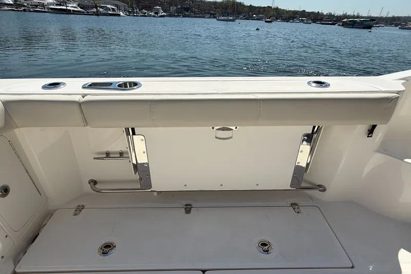 Slide: The Image of Boston Whaler 285 Conquest 2026 - 14