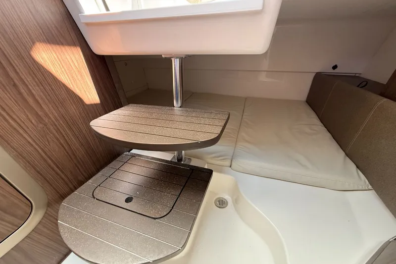 Slide: The Image of Boston Whaler 285 Conquest 2026 - 37