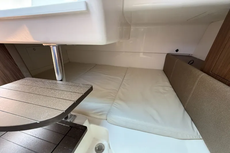 Slide: The Image of Boston Whaler 285 Conquest 2026 - 38