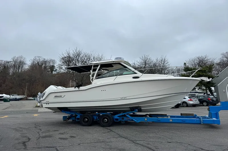 Slide: The Image of Boston Whaler 285 Conquest 2026 - 47