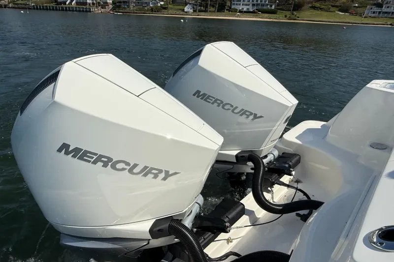 Slide: The Image of Boston Whaler 285 Conquest 2026 - 5