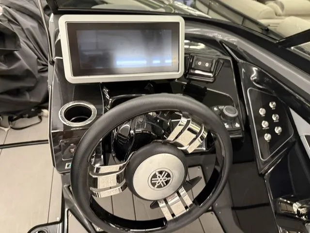 Slide: The Image of Yamaha 255XD 2021 - 16