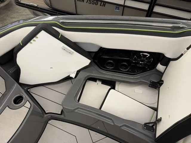 Slide: The Image of Yamaha 255XD 2021 - 3