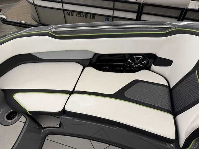 Slide: The Image of Yamaha 255XD 2021 - 4