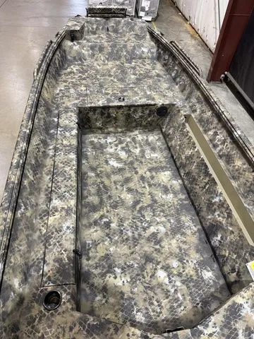 Slide: The Image of Excel 1751 River Warrior W/Tohatsu 60 2026 - 6