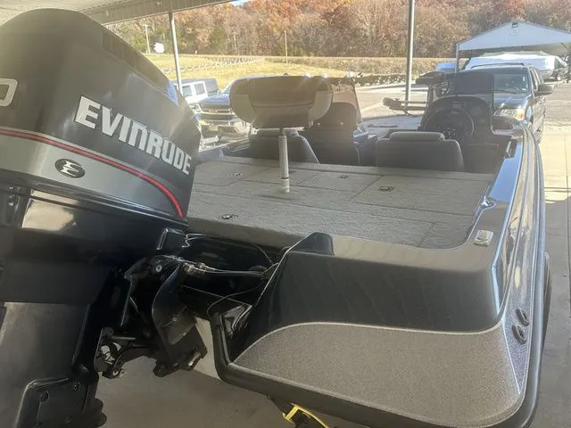 Slide: The Image of Hydra-Sports LS185DC 1997 - 6