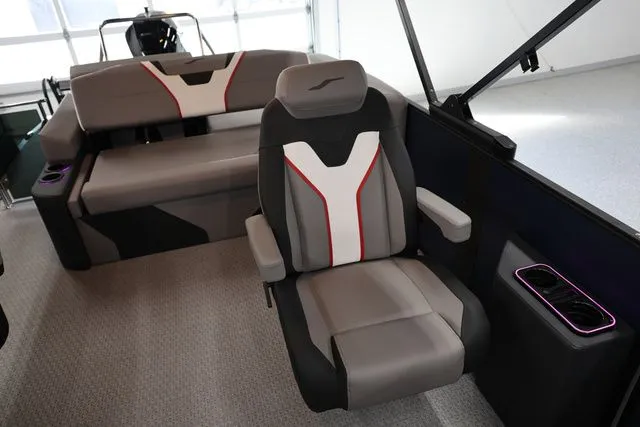 Slide: The Image of Evotti 723 CS 2026 - 18