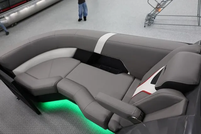 Slide: The Image of Evotti 723 CS 2026 - 21