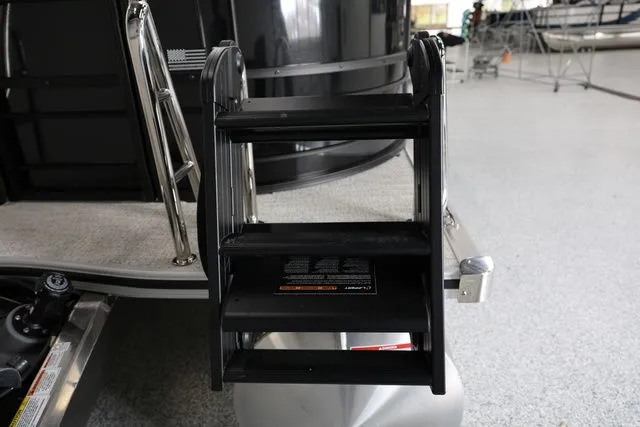 Slide: The Image of South Bay S220 RS 2026 - 14