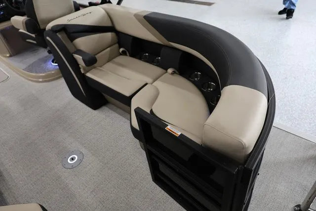 Slide: The Image of South Bay S220 RS 2026 - 16