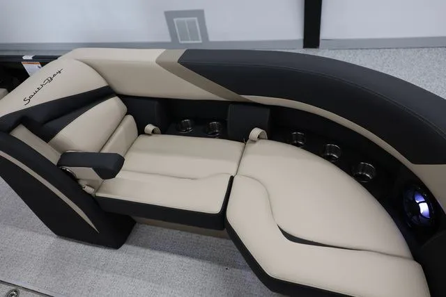 Slide: The Image of South Bay S220 RS 2026 - 27