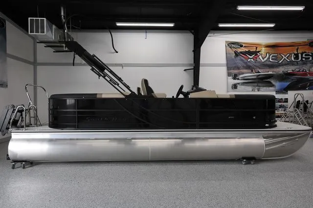 Slide: The Image of South Bay S220 RS 2026 - 4