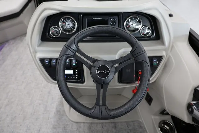 Slide: The Image of South Bay LE 224 RS 2.75 JAWS EDITION TRITOON 2026 - 16