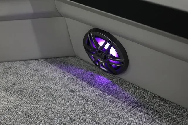 Slide: The Image of South Bay LE 224 RS 2.75 JAWS EDITION TRITOON 2026 - 25