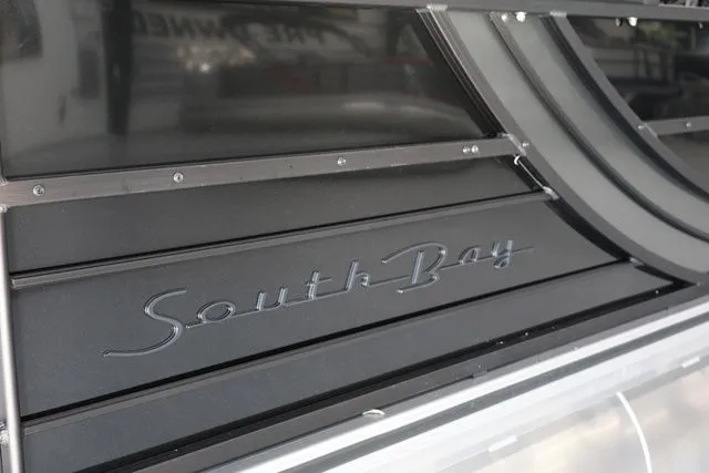 Slide: The Image of South Bay LE 224 RS 2.75 JAWS EDITION TRITOON 2026 - 26