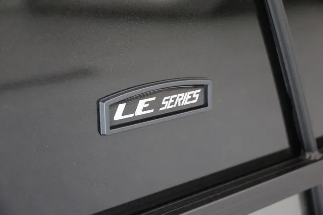 Slide: The Image of South Bay LE 224 RS 2.75 JAWS EDITION TRITOON 2026 - 27