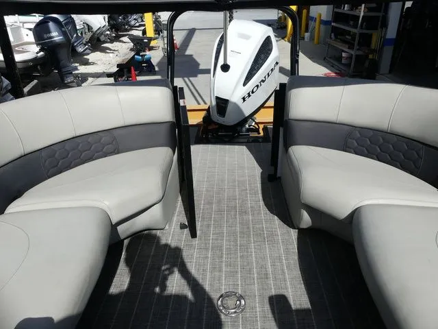 Slide: The Image of Xcursion 255 RFX 2019 - 13