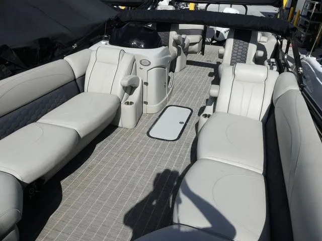 Slide: The Image of Xcursion 255 RFX 2019 - 6