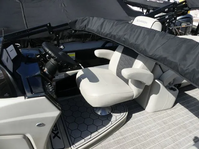 Slide: The Image of Xcursion 255 RFX 2019 - 7