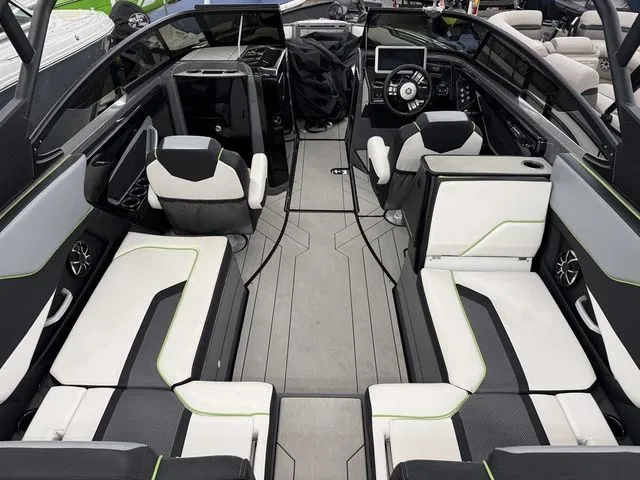 Slide: The Image of Yamaha 255XD 2021 - 31