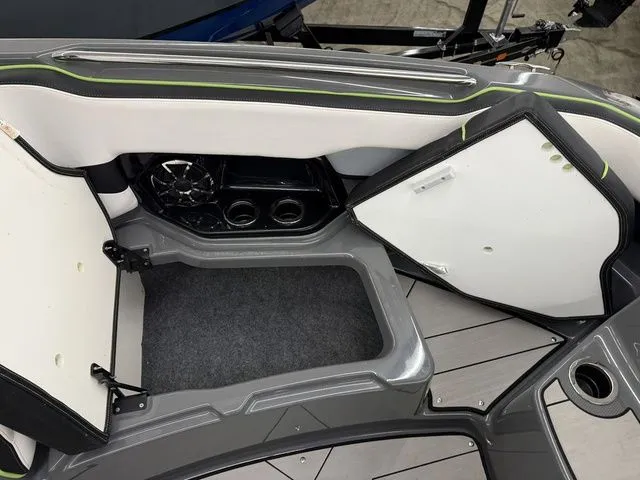 Slide: The Image of Yamaha 255XD 2021 - 5