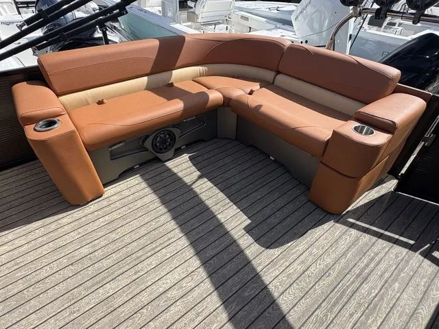 Slide: The Image of Avalon LSZ Elite 24' Top Sail 2020 - 11