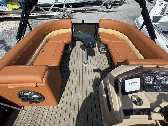 Slide: The Image of Avalon LSZ Elite 24' Top Sail 2020 - 17