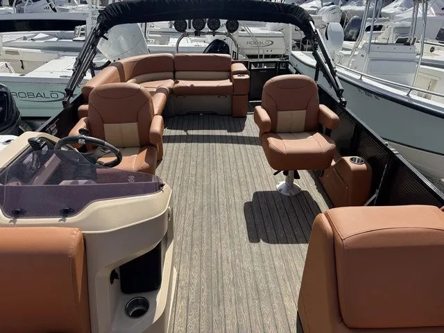 Slide: The Image of Avalon LSZ Elite 24' Top Sail 2020 - 23